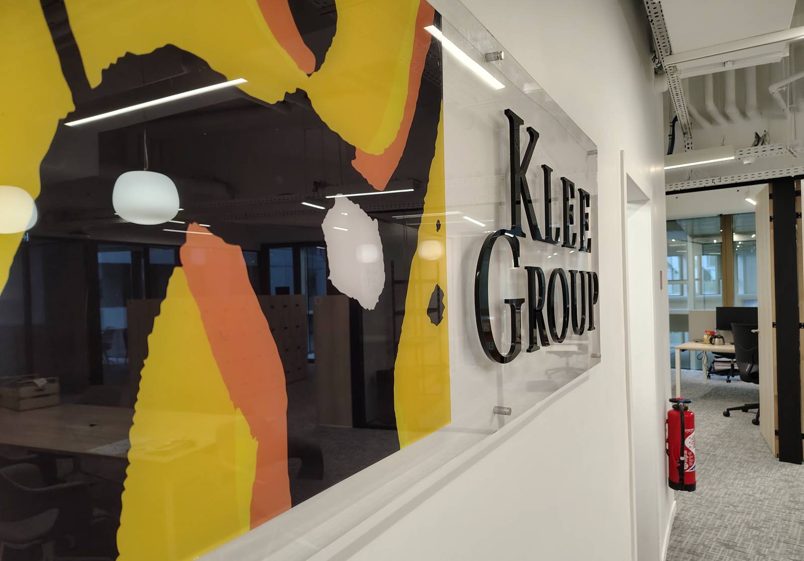 Création de panneau d'habillage pour palissade de chantier Roissy 95700 Val D'Oise