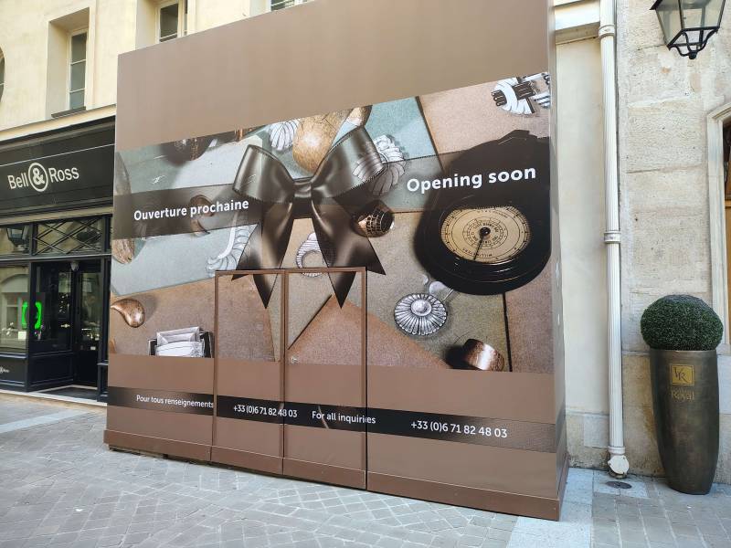 Teasing ouverture prochaine rue Royale à Paris